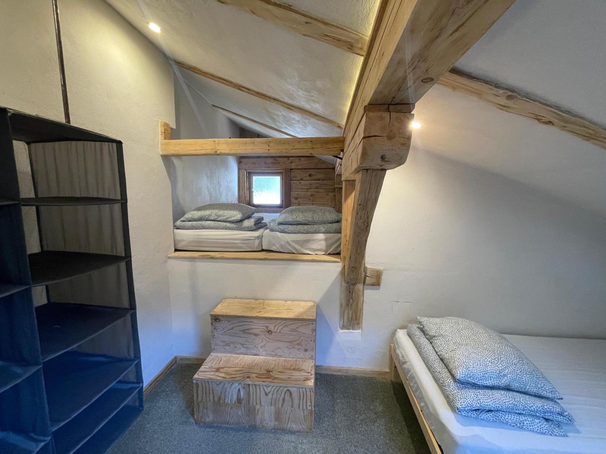 Backyard Mountain Hostel Mayrhofen Exterior foto